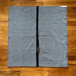 NWOT Lululemon Vinyasa Scarf *Rulu Heathered Herringbone Heathered Black White